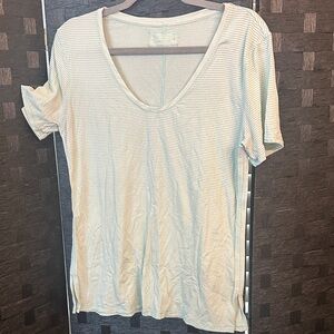Lululemon light mint green athletic top size 8 GUC